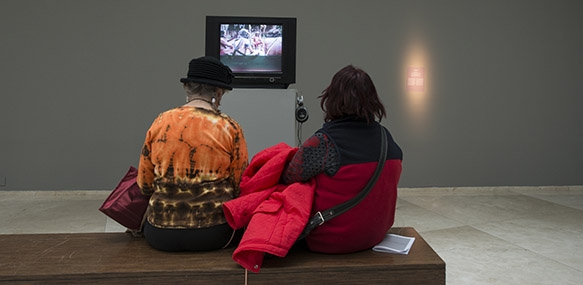 Una mirada histórica sobre la Colección Videobrasil&nbsp;
foto:&nbsp;Jorge Miño, cortesia MALBA, Museo de Arte Latinoamericano de Buenos Aires

